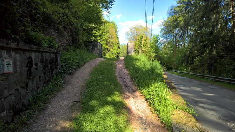 Datei:20190922Friedhof zuweg.jpeg