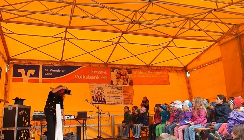 Datei:Osterbrücker Ostermarkt 2017 (14).jpg