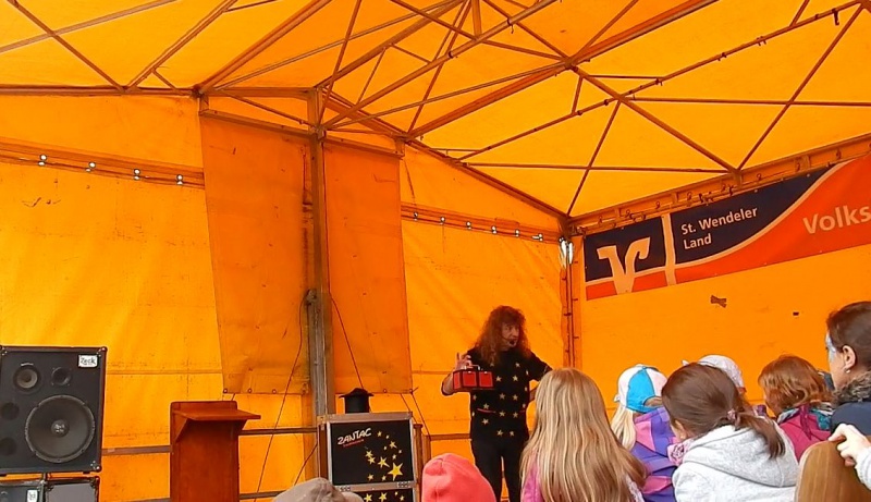 Datei:Osterbrücker Ostermarkt 2017 (15).jpg